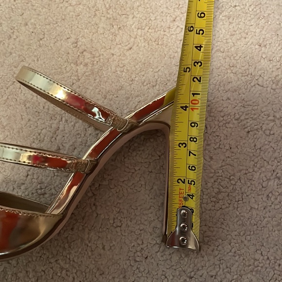 ASOS gold pointed toe heels - Picture 10 of 10
